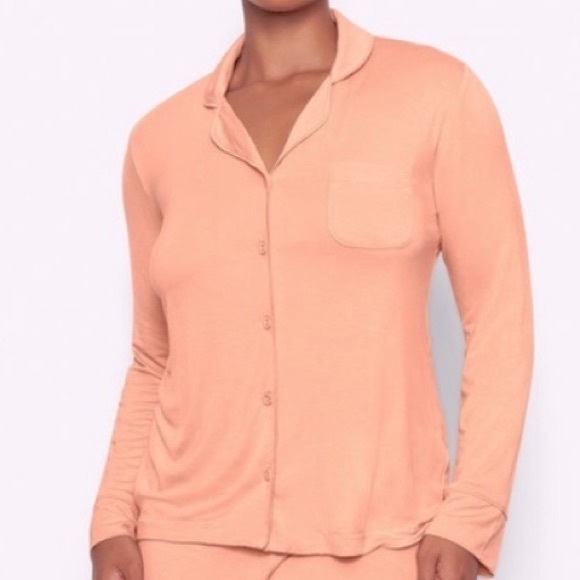 SKIMS peach ribbed super soft & stretchy button up pajama top size 2X NWOT - Picture 3 of 13